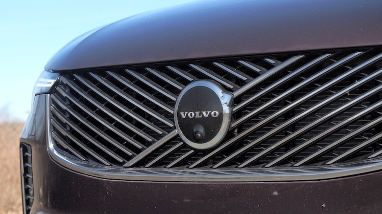 XC90 new grille design