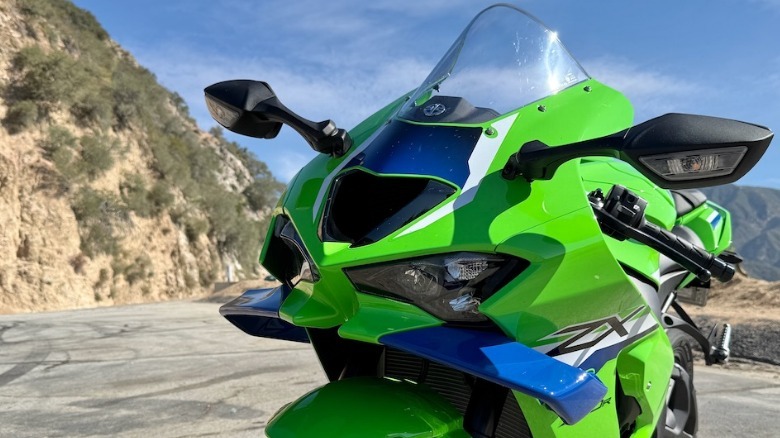2026 Kawasaki Ninja ZX-10R front winglets and headlights
