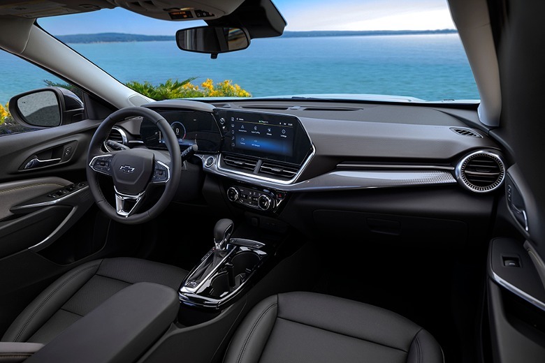 2024 Chevrolet Trax Activ interior