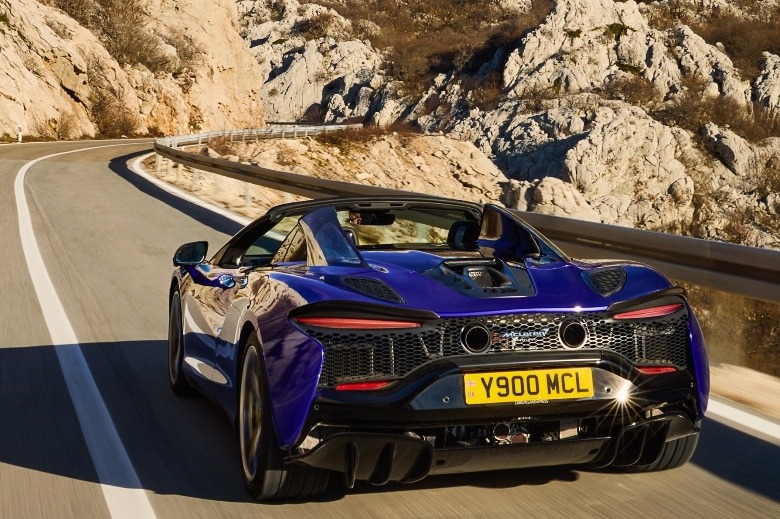 McLaren Artura Spider