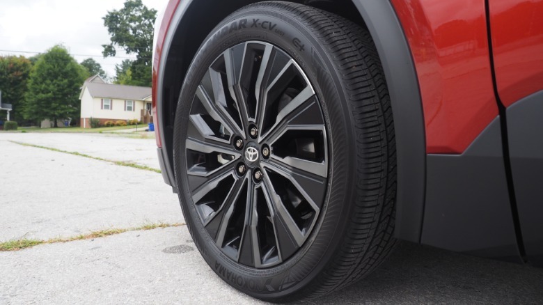 2026 Toyota C-HR XSE left front wheel