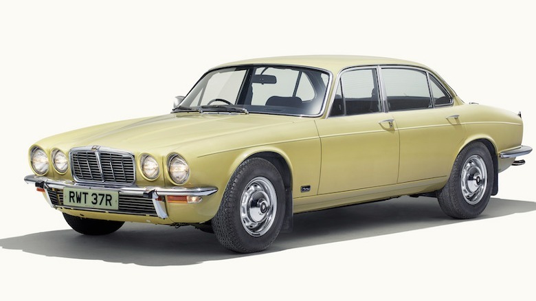 Front three quarter view of a Jaguar XJ Series II.