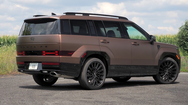 2024 Santa Fe rear 3/4