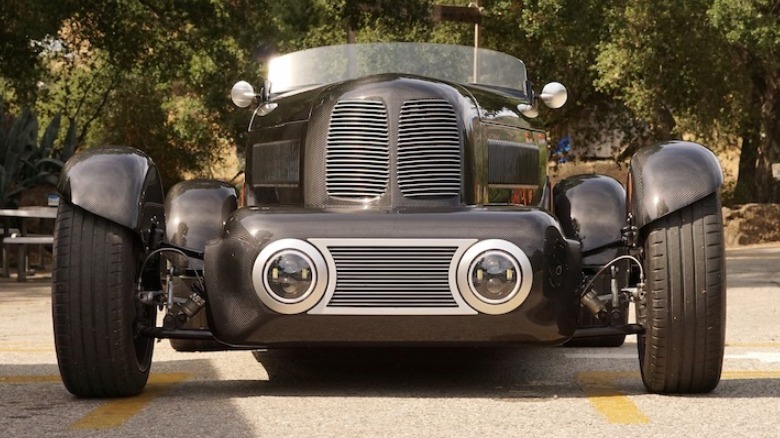 SP40 Restomod Roadster front grilles