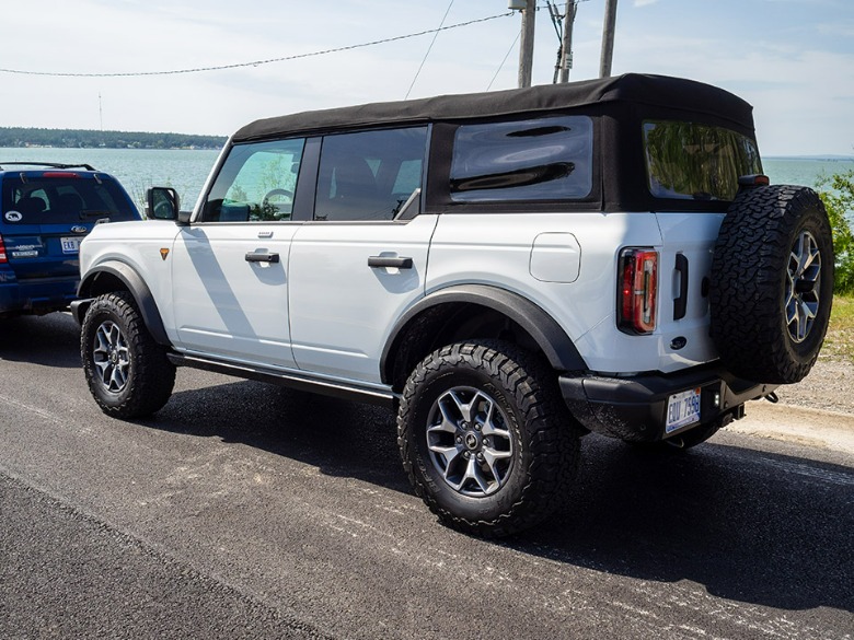 2022 Ford Bronco Badlands parked