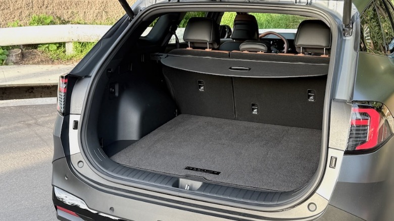 2026 Kia Sportage PHEV cargo area