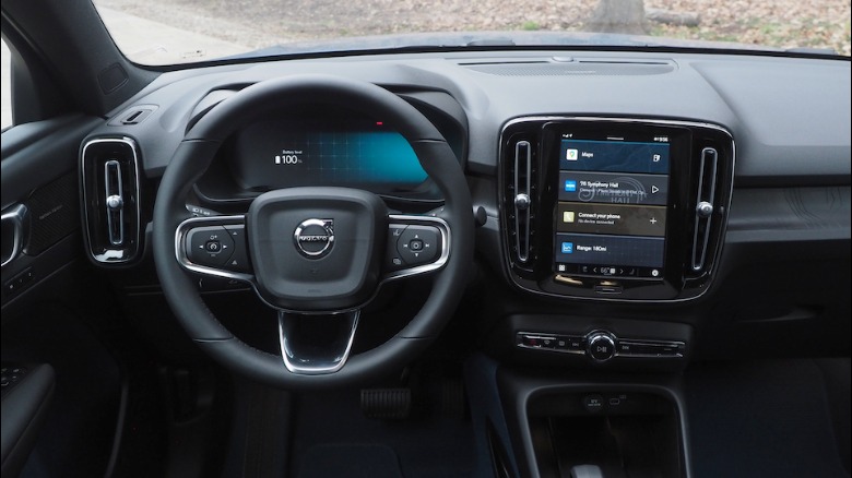 2022 Volvo C40 Recharge dashboard