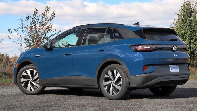 2026 ID.4 rear 3/4 view