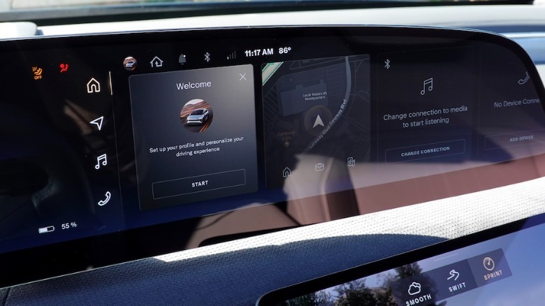Lucid Gravity touchscreen