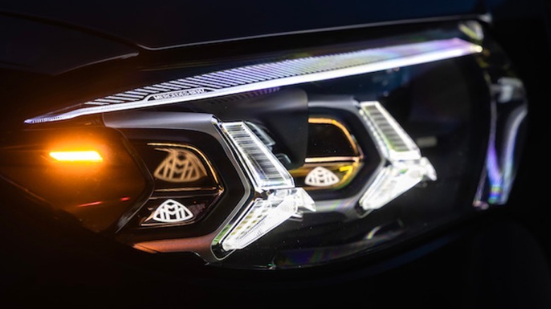 Mercedes-Maybach S-Class headlight logos