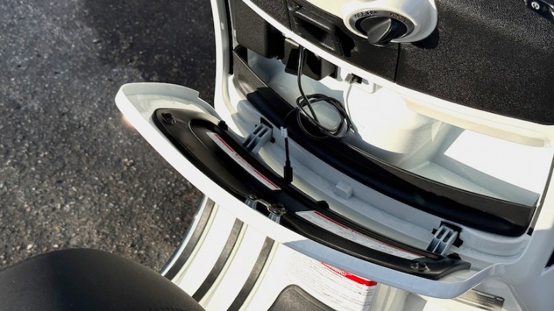 2026 Vespa Gts Super 310 phone storage area