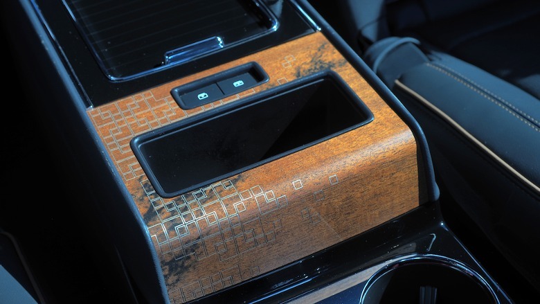 Rear console