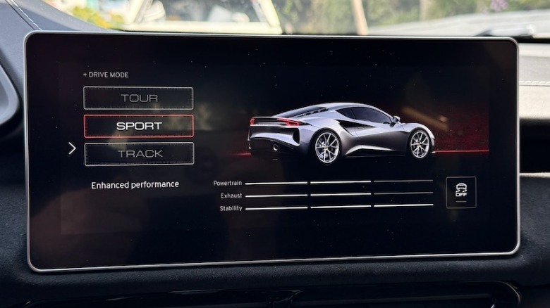 2026 Lotus Emira V6 SE Racing Line touchscreen
