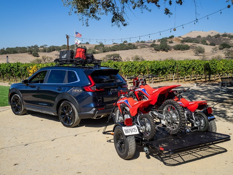2023 Honda CR-V Hybrid with loaded trailer
