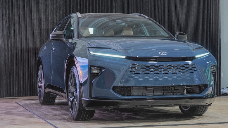 2025 Crown Signia SUV