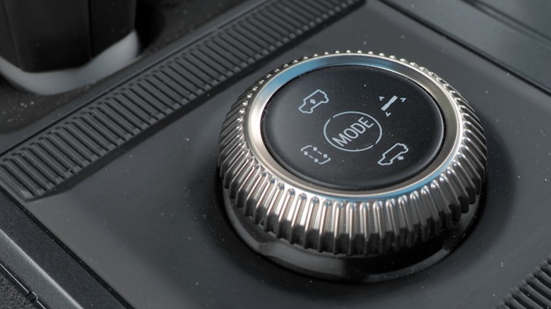 Hummer EV SUV drive mode dial