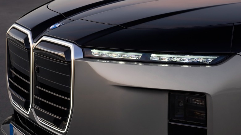 2027 BMW 7 Series grille and redesigned lights