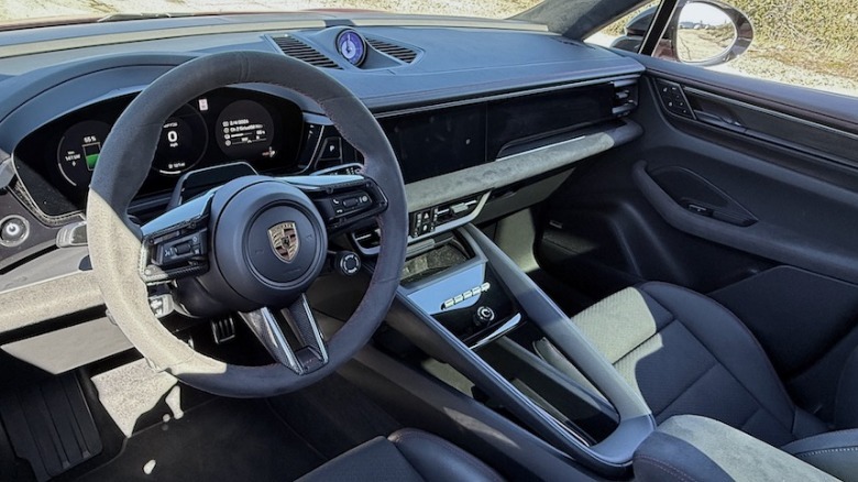 2026 Porsche Macan GTS Electric Interior