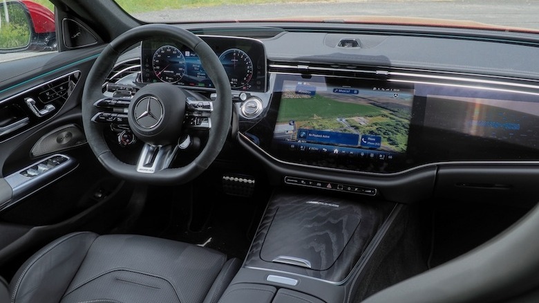 Mercedes-AMG E 53 PHEV Wagon dashboard