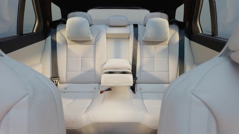 2027 BMW X5 rear cabin