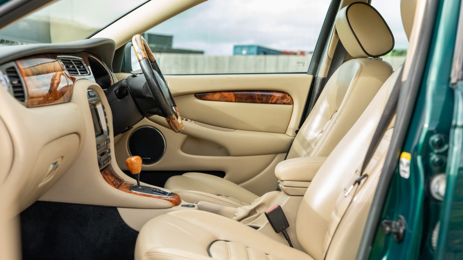 Queen Jaguar X Type interior