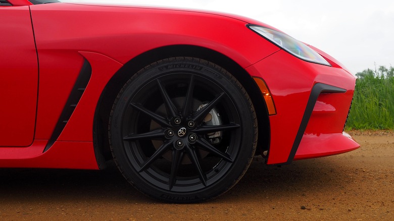 GR86 front wheels and brakes