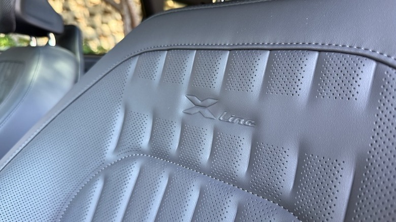 2027 Kia Seltos front seats