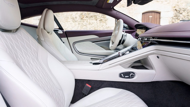 cabine DB12