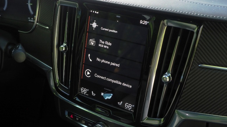 Polestar 1 infotainment