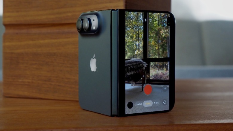 iPhone Duo camera mode showing preview on external display