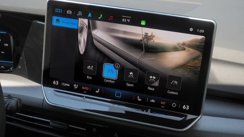 Infotainment touchscreen