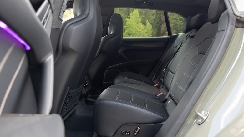 Cayenne Electric rear seats