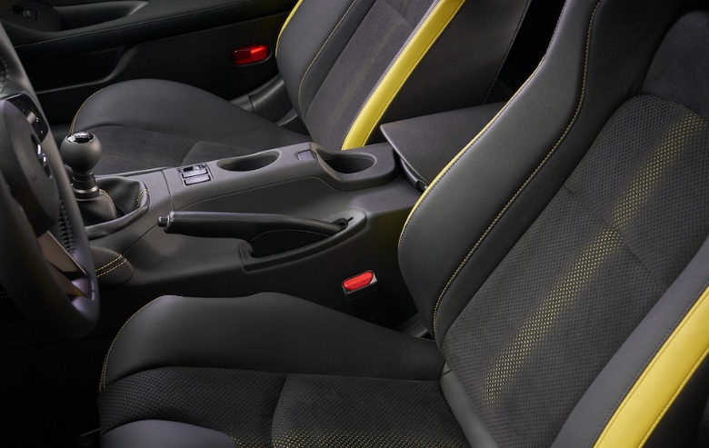 2023 Nissan Z seats