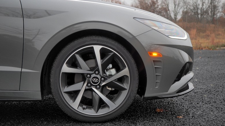 Sonata front wheel