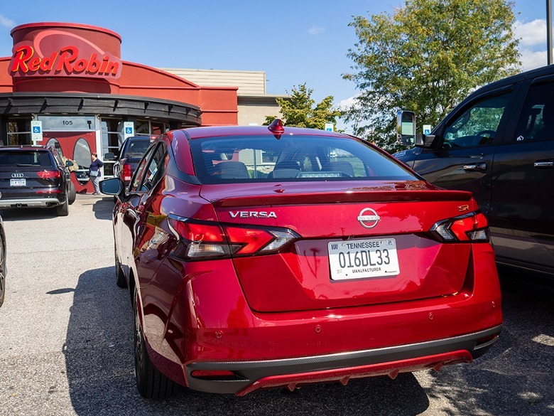 2023 Nissan Versa SR rear end