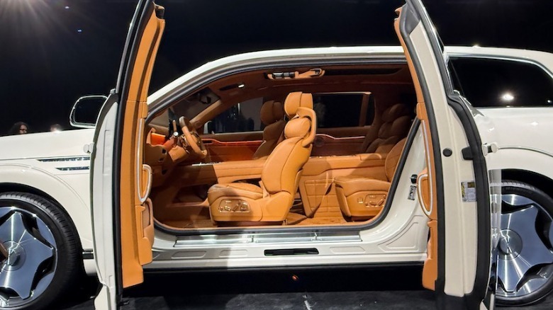 2028 Genesis GV90 Neolun with open coach doors