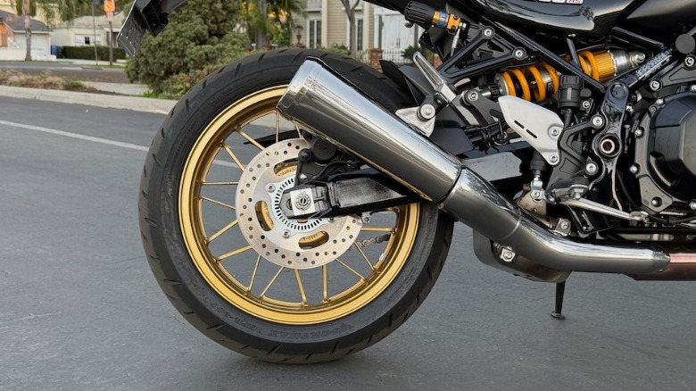 Kawasaki Z900RS exhaust