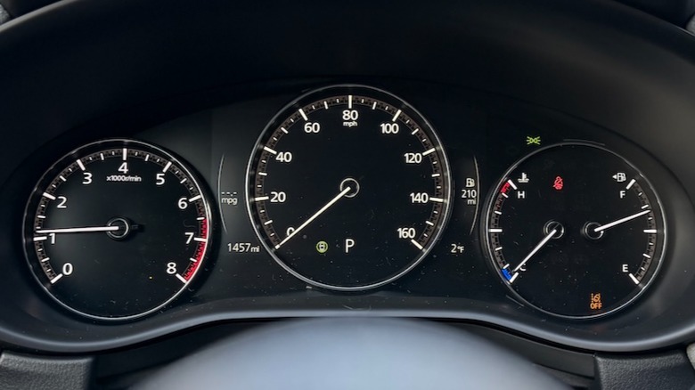 CX-30 driver's cluster