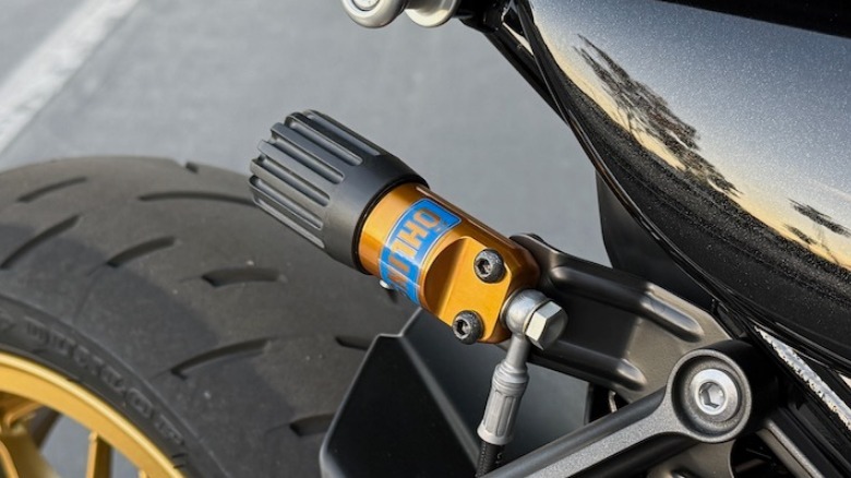 Kawasaki Z900RS Öhlins rear suspension