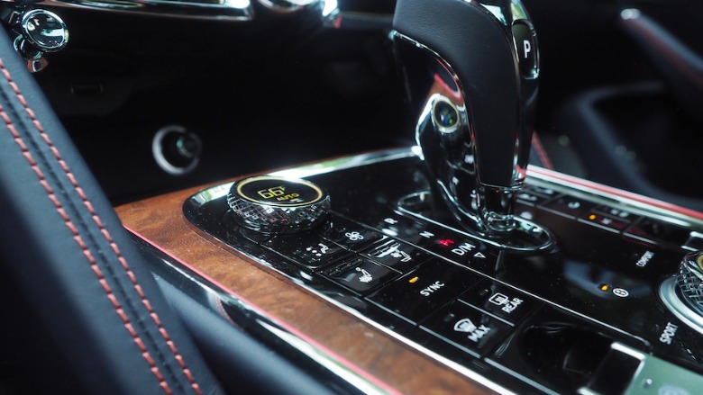 Flying Spur controls