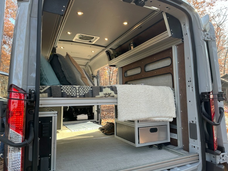 2023 Ford Transit Trail