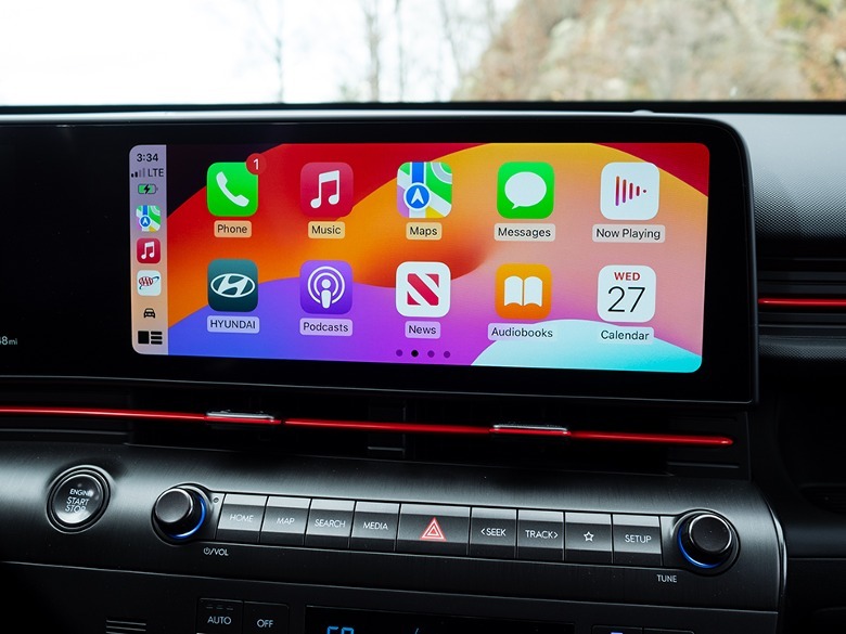 صفحه نمایش لمسی 12.3 اینچی هیوندای Kona N Line 2024 با Apple CarPlay