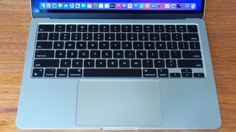 Apple MacBook Air M2 keyboard