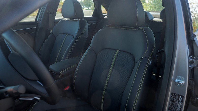 K5 GT1 Package front seats