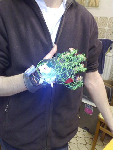 glove phone diy slashgear hack via