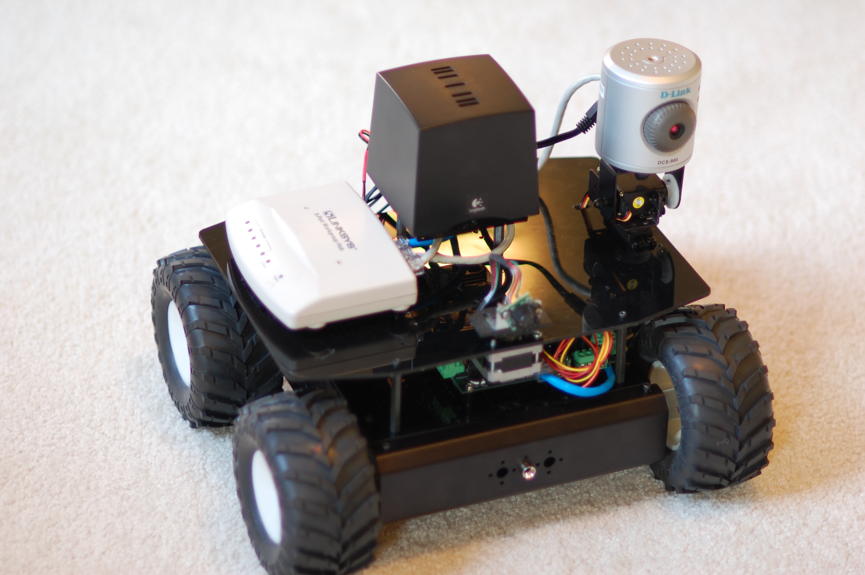 Autonomous DIY robot based on cheap MAKE Controller SlashGear