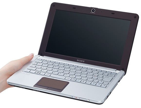 Sony VAIO W: mainstream 10-inch netbook, typical Sony price [Updated]