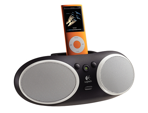 logitech iphone speaker