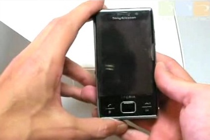 Sony Ericsson XPERIA X2 gets video unboxing