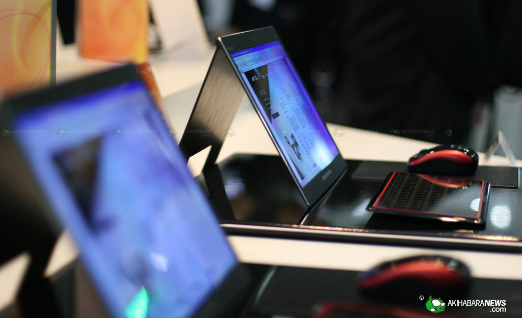 samsung 14 inch amoled desktop notebook